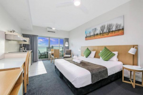 '18th in the Clouds' CBD Resort Living with Pool, Darwin